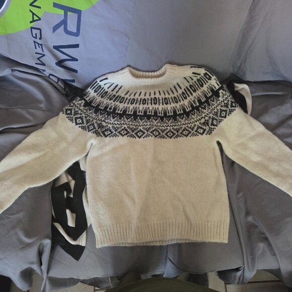 Iceland sweater black and white - Picture 2 of 2